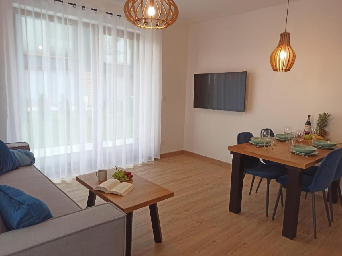 Apartamenty Rodzinne Deluxe, Suite W Budynku Baltin Сарбіново Екстер'єр фото